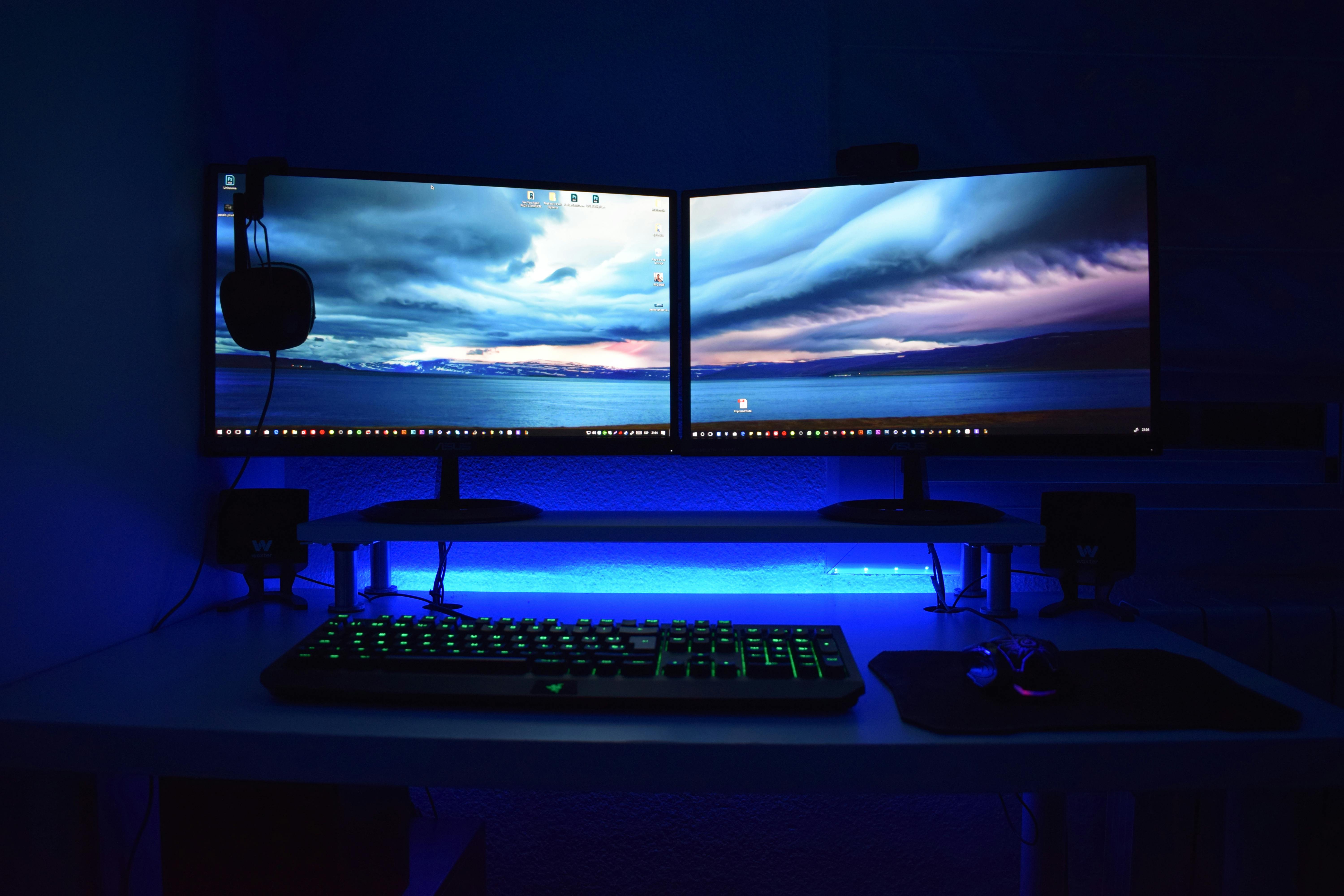 full_screen-image